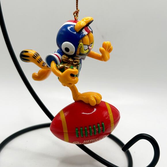 Paws 20 years of Garfield 1996 Garfield Football Player Ornament - Picture 2 of 5